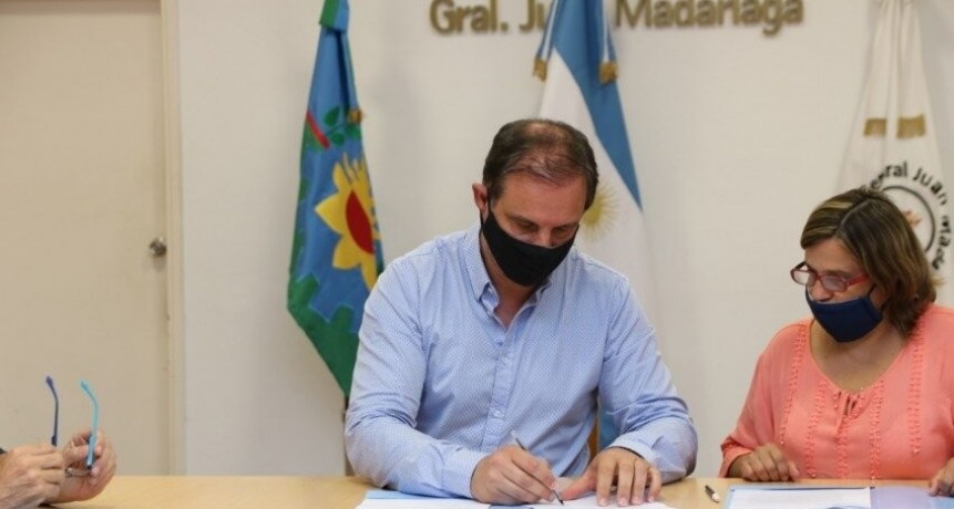 Gral. Madariaga: Firmaron el convenio con la empresa que hará la repavimentación de la Av. Tuyú 