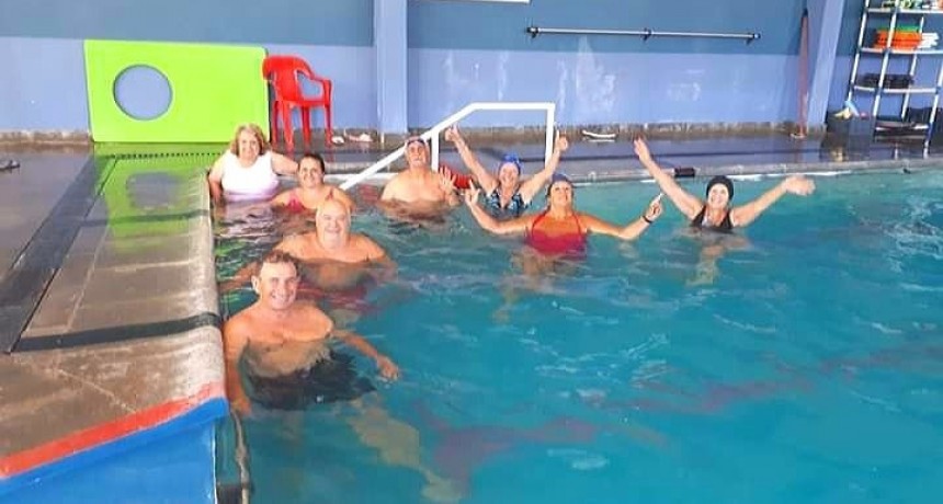 H. Yrigoyen: Terapia Acuática en el gimnasio Zeus  