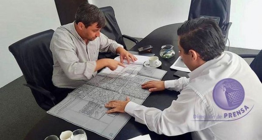 H. Yrigoyen: Presentación de certificación y proyectos en el ENOHSA 