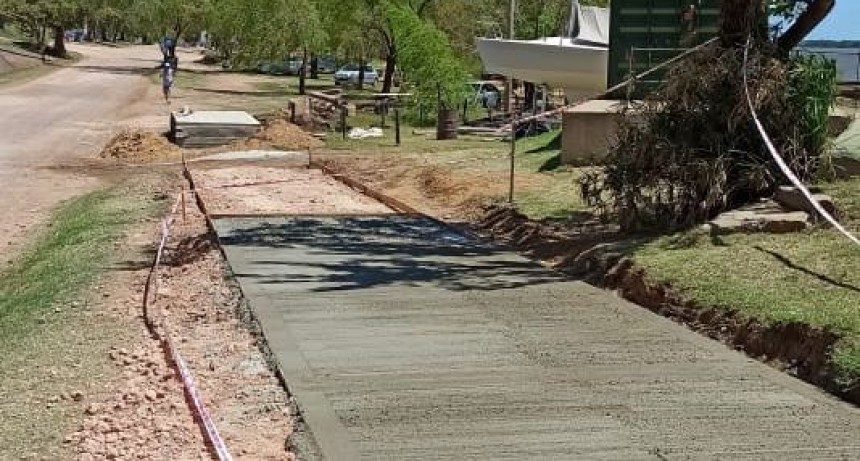 Colón(ER): Se completa un tramo de vereda en la zona portuaria de Colón 