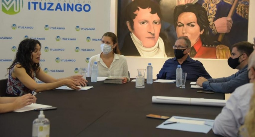 Ituzaingó: Alberto Descalzo y Natalia Peluso se reunieron para establecer un plan de trabajo en conjunto