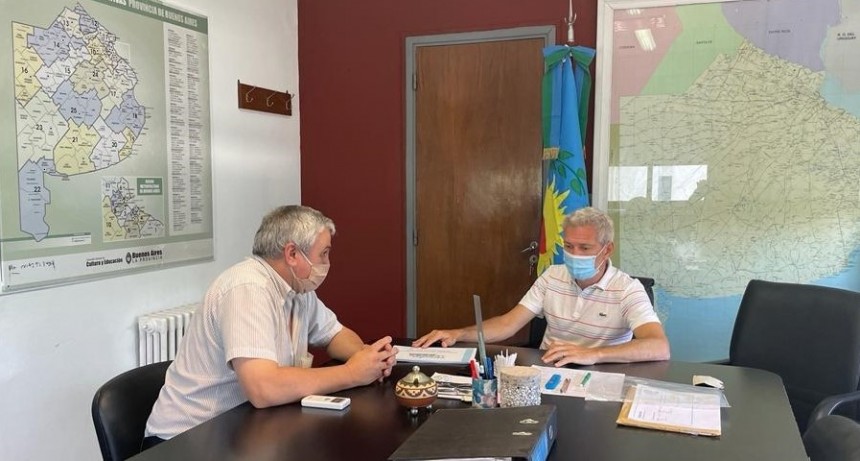 Salliquel&oacute;: El Intendente se reuni&oacute; con Ariel Lambezat para gestionar las mejoras de las escuelas del distrito 