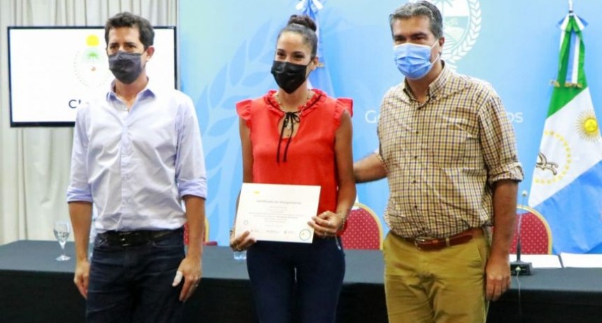 Chaco: Capitanich y De Pedro entregaron certificados a 247 PyMES beneficiarias de créditos por 98 millones de pesos   
