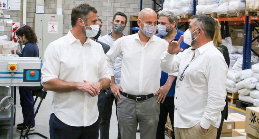 Pilar: Achával junto al Secretario Merediz recorrieron una Pyme que aumentó 50% su personal