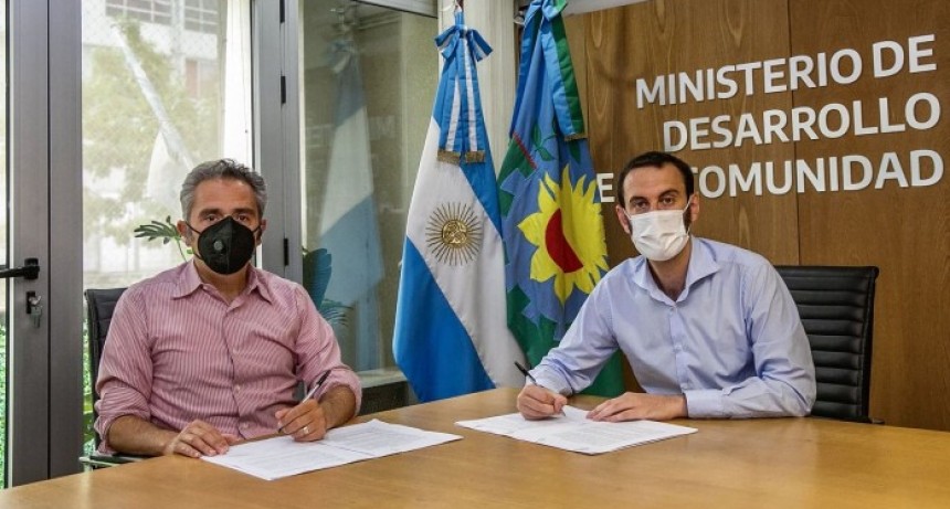 Larroque y Selci firmaron convenios y acordaron acciones para Hurlingham 