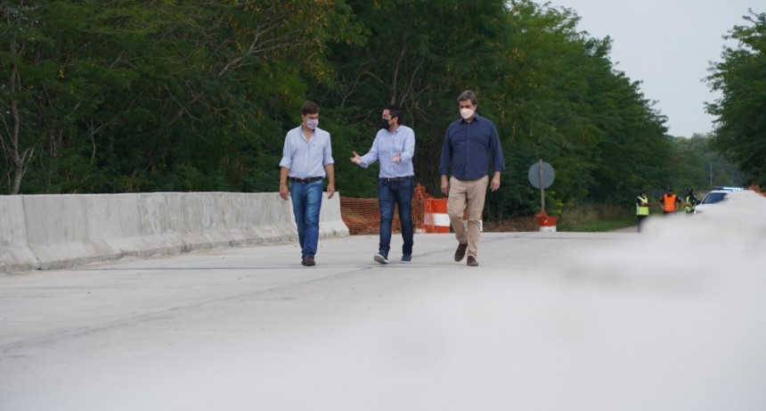 Juan Ustarroz y Nardini recorrieron el puente de Goldney 