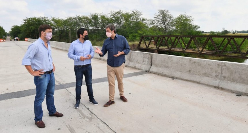 El Intendente Boto y el Ministro Nardini habilitaron al tránsito el nuevo puente de Olivera