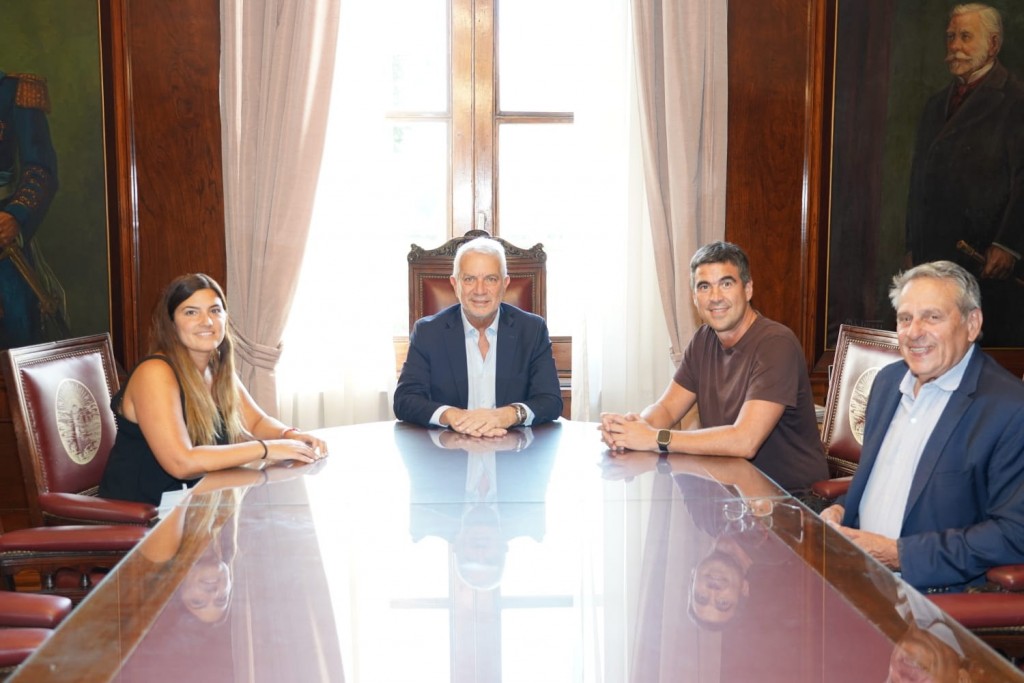 La Plata: Alak decretó un nuevo aumento del 10% para los trabajadores municipales