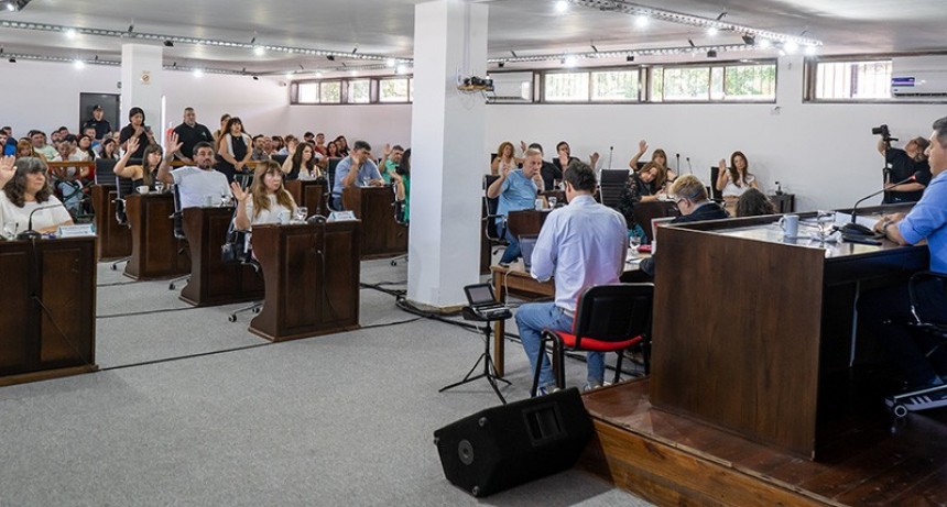 Fcio. Varela: Andrés Watson decretó el Estado de Emergencia del Transporte Público en el distrito