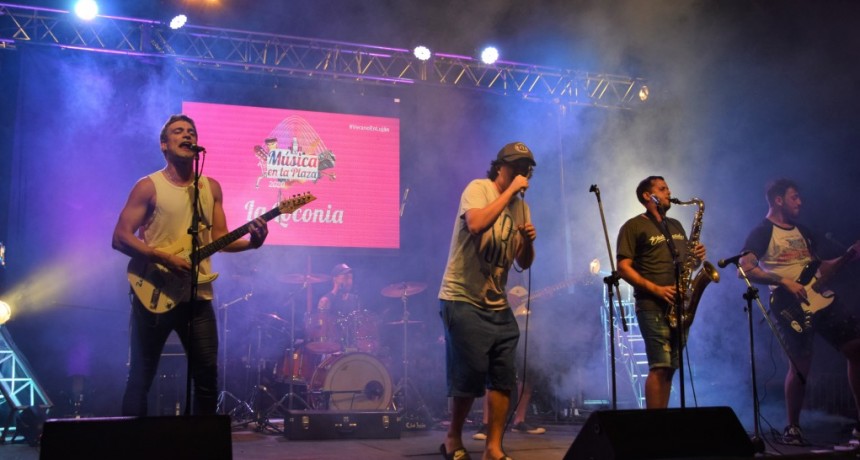 Luj&aacute;n: Concluy&oacute; el ante&uacute;ltimo fin de semana del ciclo de "M&uacute;sica en la Plaza" con m&aacute;s de 15.000 personas