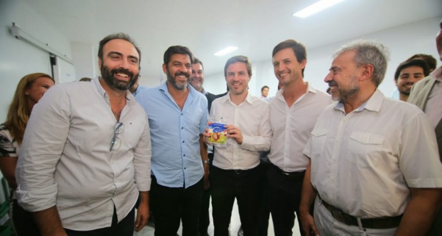 San Vicente: El ministro Costa acompa&ntilde;&oacute; a Mantegazza en una visita al Parque Industrial