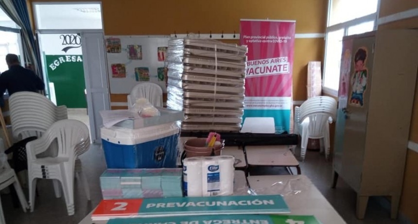 Roque Pérez: Hoy llegaron materiales e insumos a la ciudad para la campaña de vacunación contra el COVID-19 
