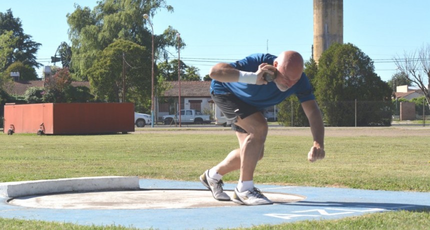 Azul: El Municipio abrió la temporada 2021 de atletismo 
