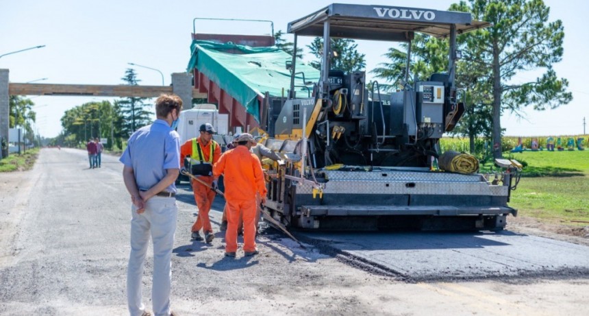 Alem: Comenz&oacute; la repavimentaci&oacute;n del acceso en Juan. B. Alberdi