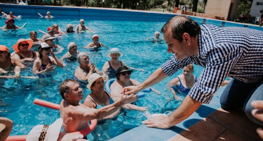 Misiones: El Gobernador compartió con adultos mayores una mañana de actividad recreativas 