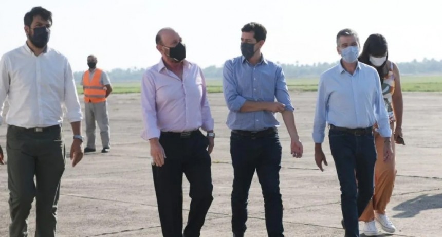 Formosa: Insfrán y ministros nacionales firmaron convenios y realizaron el sorteo del Programa “Mi Pieza”