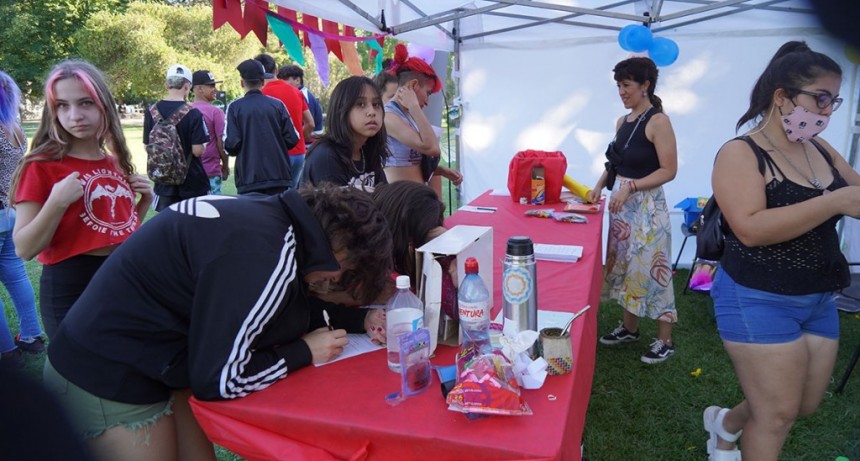 Merlo: El Municipio celebró el Día de los Enamorados 