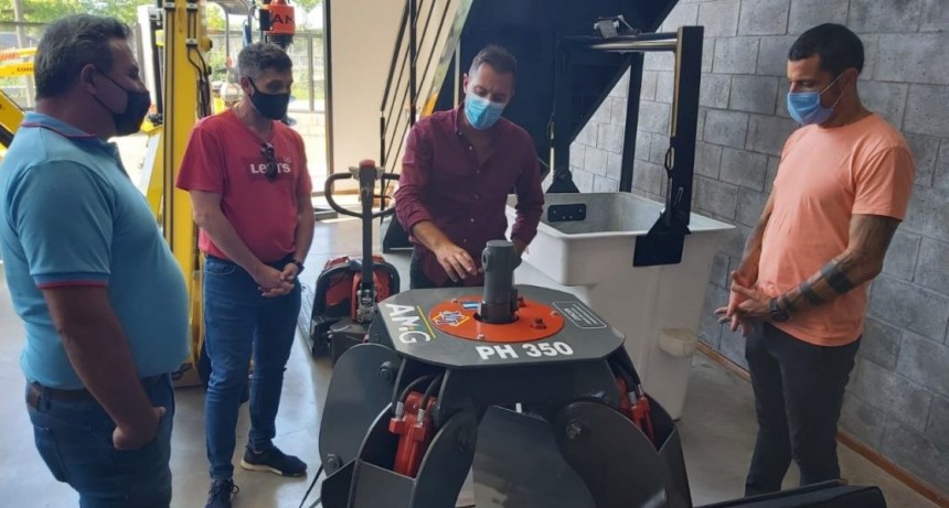 Gral. Rodríguez: El Intendente García visitó la empresa “AMG Vial” 