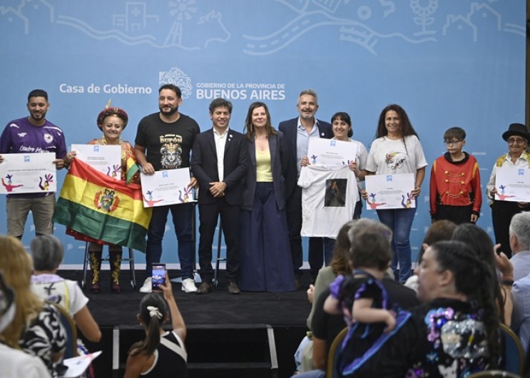 La Provincia reconoció a agrupaciones carnavaleras, de murgas y comparsas