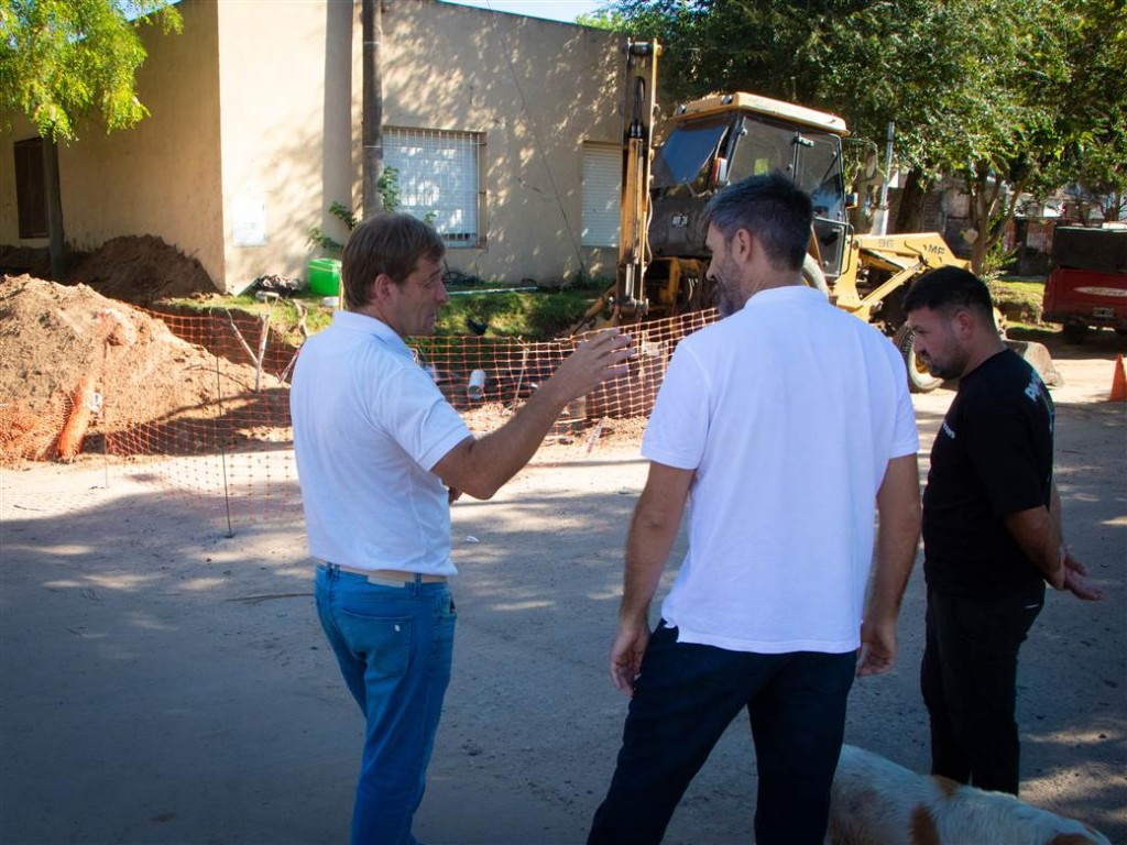 Junín: El Municipio concretó una nueva extensión de la red cloacal en el barrio Ricardo Rojas