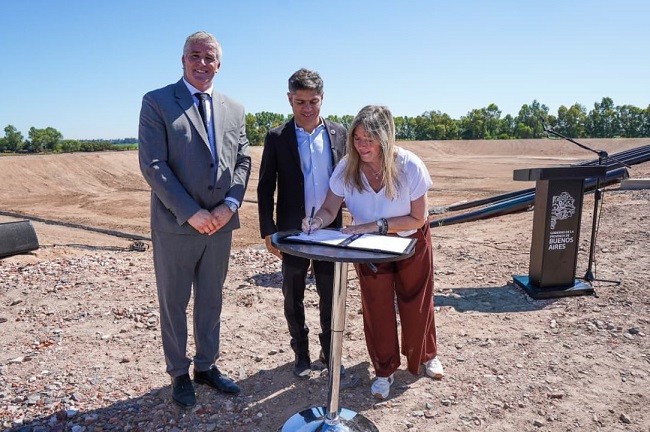 Kicillof y Alvarez Rodríguez firmaron el apoyo de la Provincia para eventos productivos en Navarro