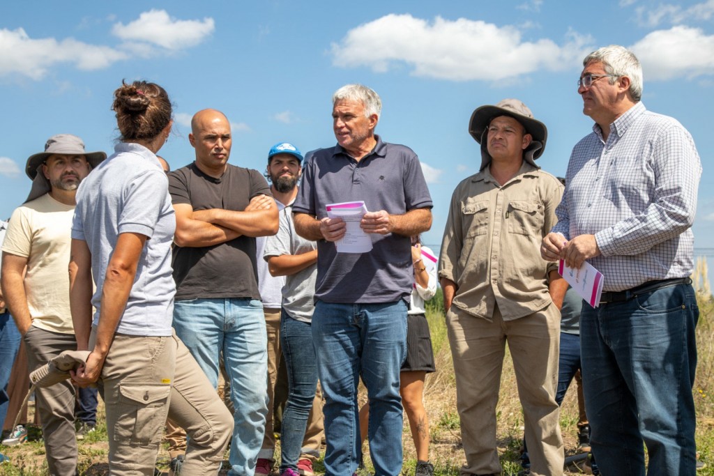 Berazategui: Balor y el ministro Rodríguez visitaron la Chacra Experimental El Pato
