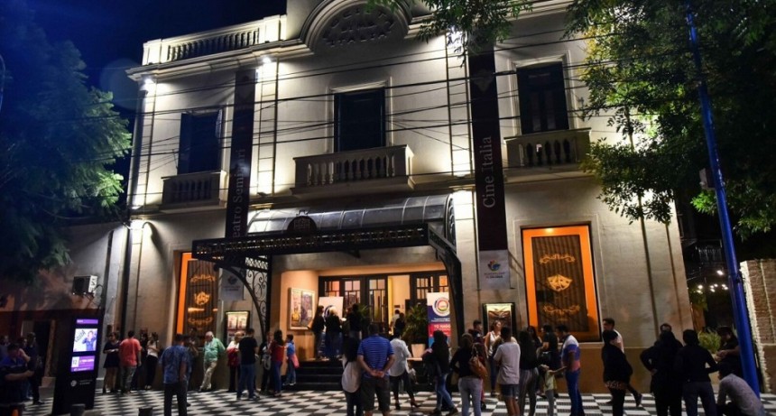 Escobar: El Teatro Seminari contin&uacute;a con los shows gratuitos a beneficio de �Hambre Cero�