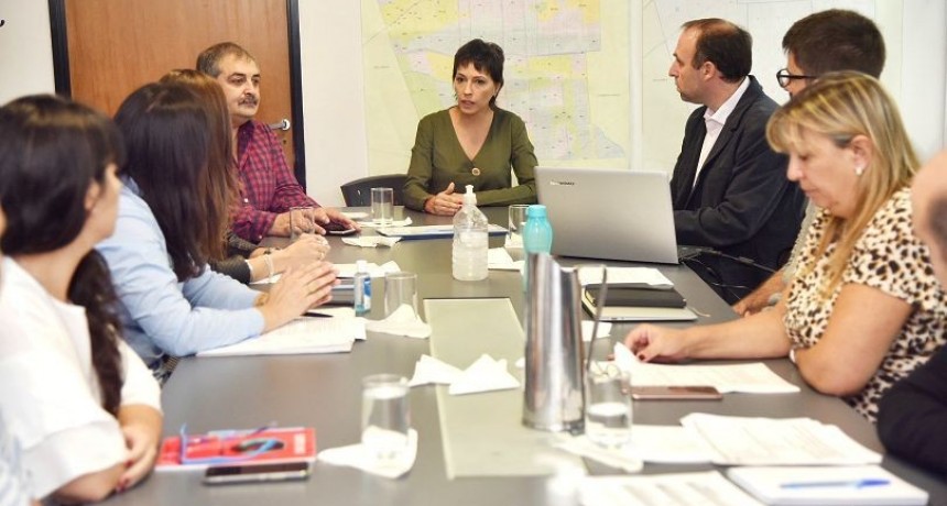 Mayra Mendoza detalló el protocolo de intervención sanitario a los concejales del HCD