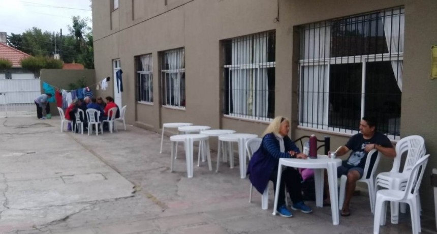 Morón: En la Colonia Municipal de Mar del Plata alojan a 50 personas en situación de calle