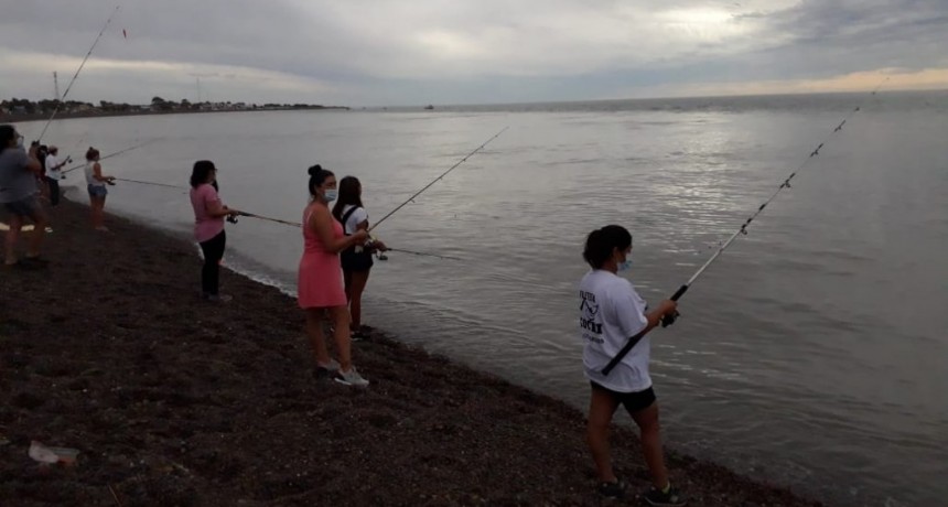 Patagones: Gran final de concurso de pesca recreativa infantil y pesca femenina