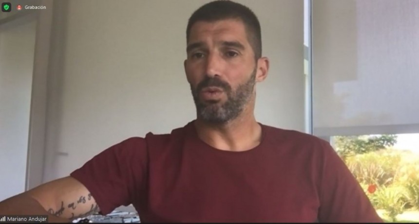 El arquero Mariano Andújar participó de una charla motivacional con privados de libertad de 20 cárceles bonaerenses