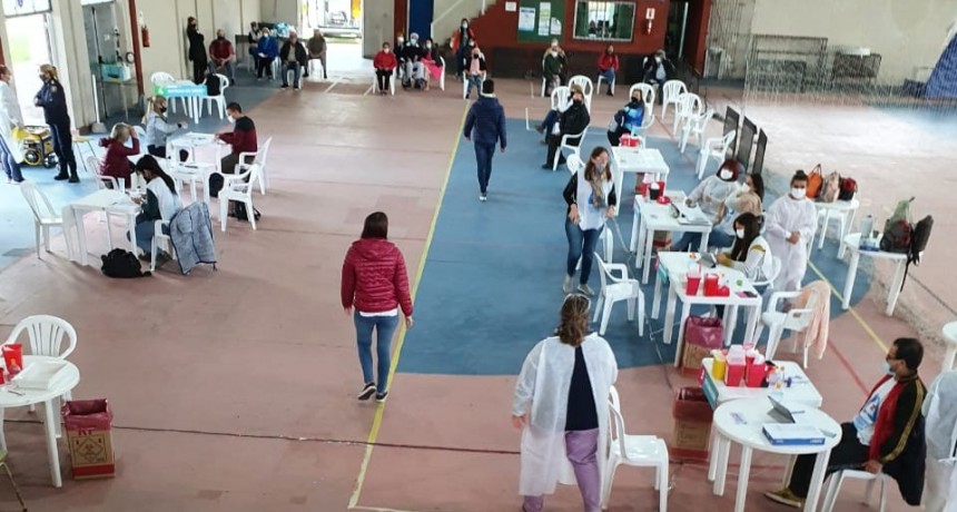 H. Yrigoyen: Continúa la inmunización con segundo componente de Sputnik V