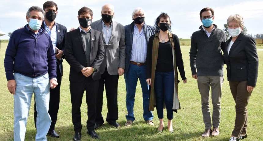 Tres Lomas: El Gobernador Axel Kicillof visito el distrito 