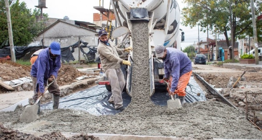 Quilmes: El Municipio avanza con obras de pavimento en Bernal Oeste 