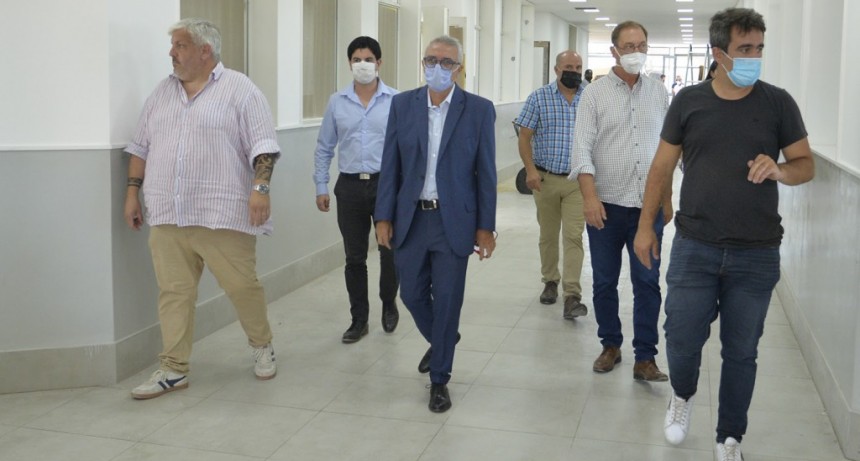 Tigre: Julio Zamora supervis&oacute; obras municipales en establecimientos educativos del distrito