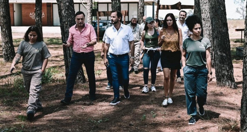 Escobar: Ariel Sujarchuk y un equipo interdisciplinario municipal viajaron a Corrientes para colaborar con el plan de restauración ambiental tras los incendios