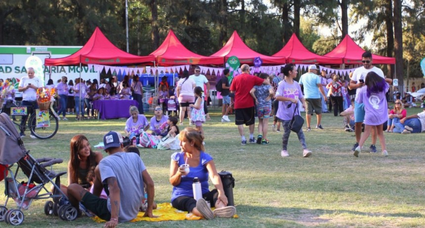 E. Echeverría: Exitosa convocatoria del festival por el Mes de la Mujer