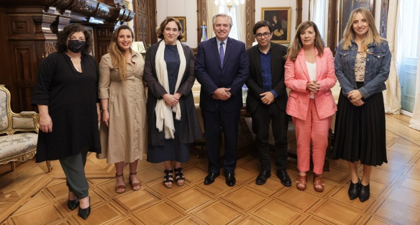El Presidente recibió a la alcaldesa de Barcelona, Ada Colau