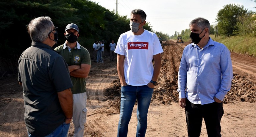 Chivilcoy: El Intendente Britos recorrió el inicio de la obra de ingreso al Parque Industrial 