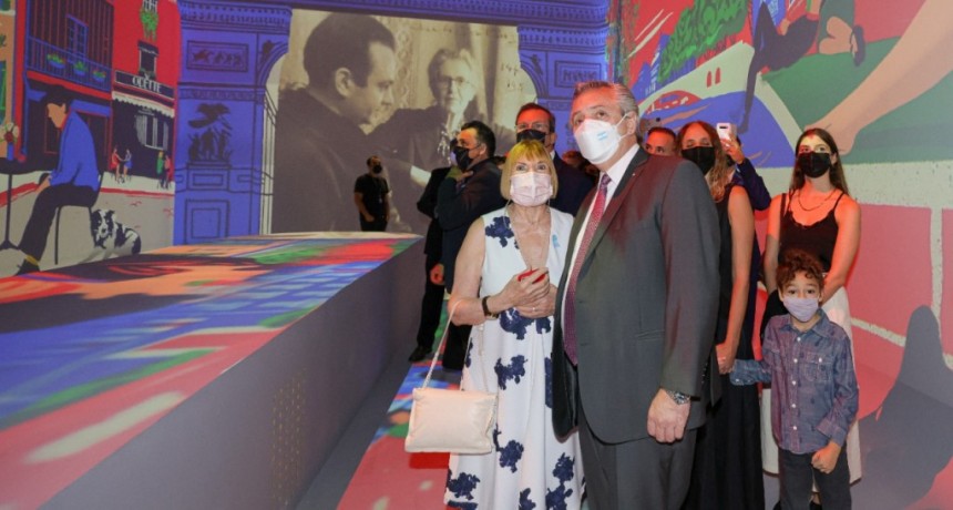 El Presidente inauguró un novedoso espacio sensorial en el CCK que abre con un homenaje a Piazzolla