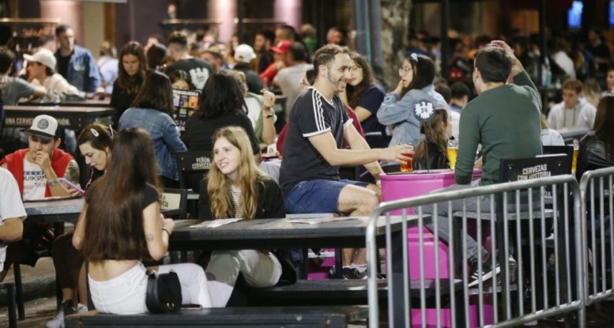 La Plata: En el distrito pasará a ser optativo el uso del barbijo