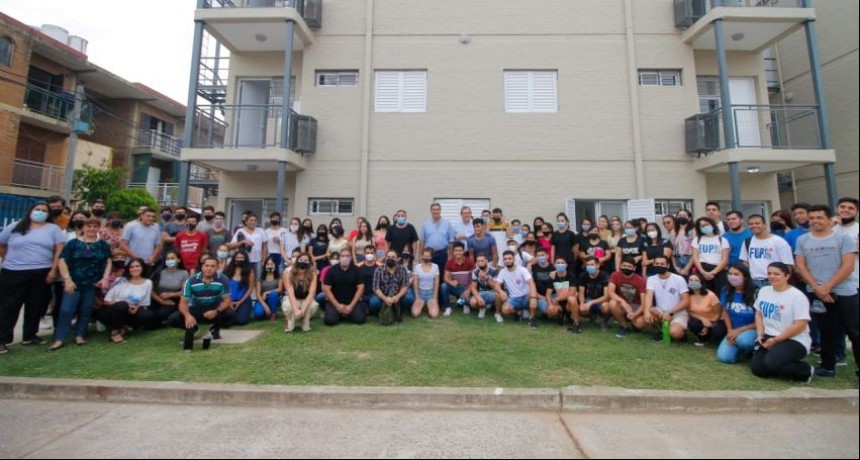 Chaco: El Gobierno inauguró la ampliación de la residencia para estudiantes universitarios 
