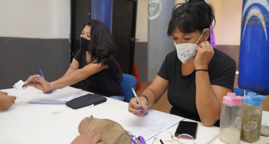 E. Echeverría: Más de 250 jóvenes se inscribieron a las Becas Progresar 