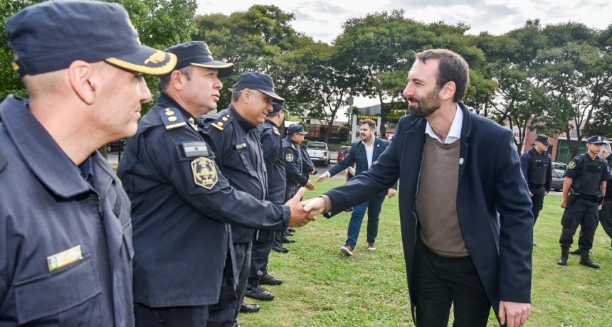 Hurlingham: Damián Selci dio la bienvenida a 30 nuevos policías al distrito 