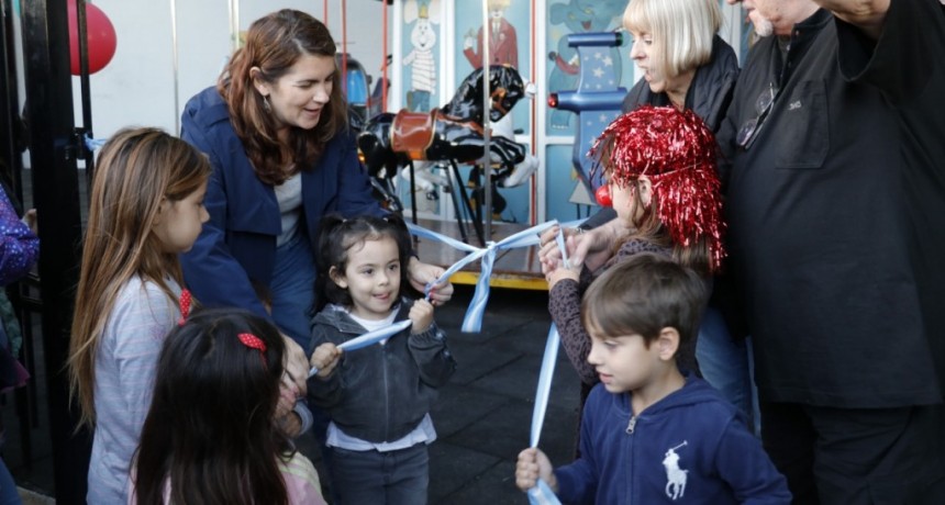 Moreno: Se inauguró la plaza Carretas y la histórica calesita del distrito 
