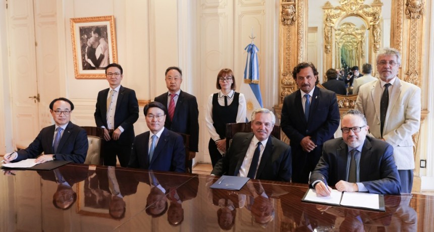 El Presidente recibió a las autoridades de la productora de acero internacional POSCO, que construirá una planta comercial de litio en Salta