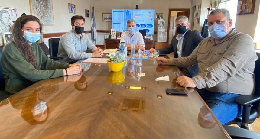 Chivilcoy: El Intendente se reunió con el Ministro Juan Zabaleta por la construcción de 5 playones deportivos 