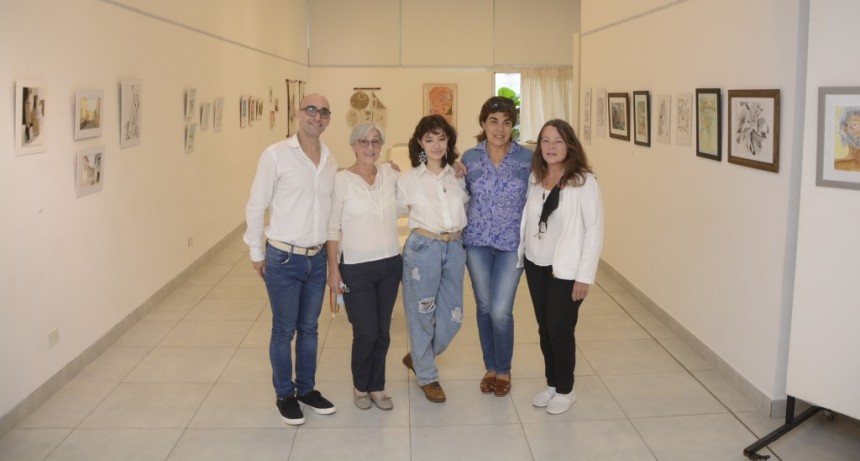 Campana: Hasta el jueves se puede visitar la exposición “Mujeres creativas en pandemia” 