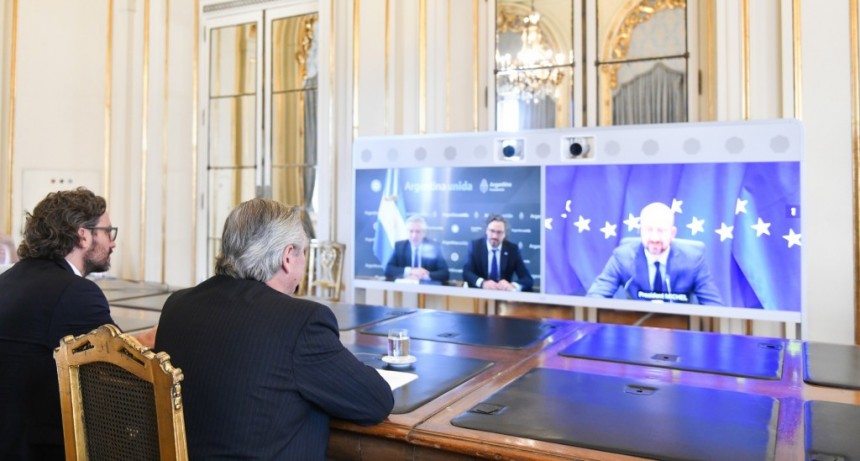 Alberto Fernández mantuvo una videoconferencia con el presidente del Consejo Europeo, Charles Michel