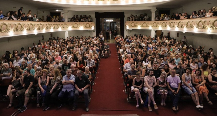 Avellaneda: El Teatro Roma comenzó su temporada 2023 a sala llena